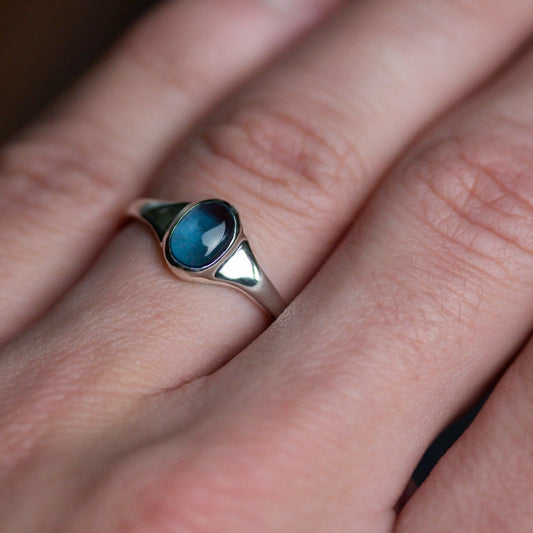 Blue Topaz 'Ovalstone' Ring